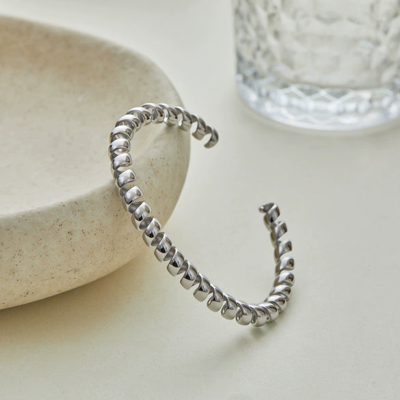 Wholesale Stackable Geometric Stainless Steel 18K Gold Electroplated Beaded Bracelet For Women