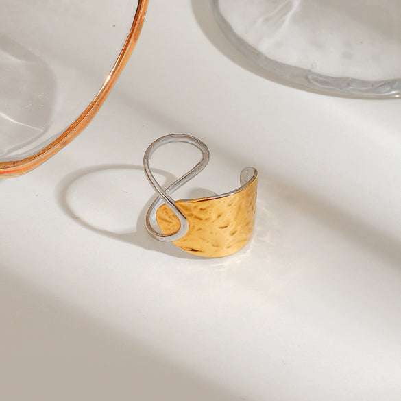 Wholesale Stacking Style Geometric Hollow Asymmetric Adjustable Opening Ring In Stainless Steel With Gold And Silver Color Matching And Hammer Pattern Electroplated For Women