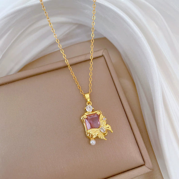 Wholesale Stainless Steel And Copper Jewelry Geometric Pearl Butterfly Zircon Light Luxury Elegant Gorgeous Diamond Necklace Unisex Allmatch Clavicle Chain