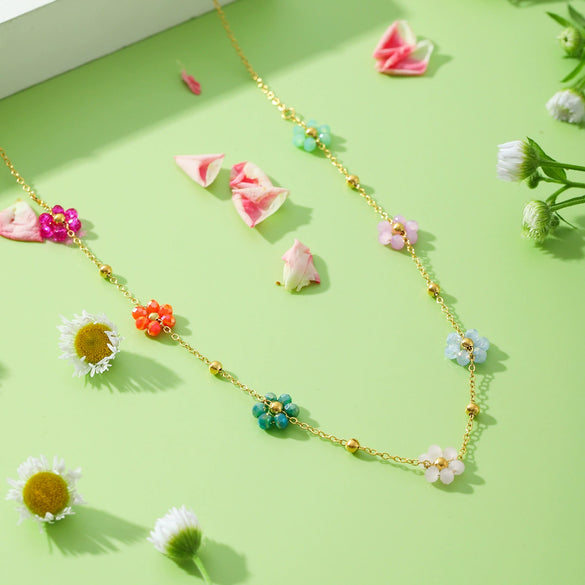 Wholesale Stainless Steel And Organic Glass Beaded Flower Geometric Style Chain Necklace For Women With Electroplating