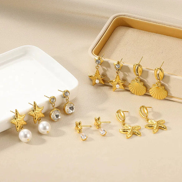 Wholesale Stainless Steel And Pearl Mini Flower Fivepointed Star Pendant Earrings Set With Electroplating