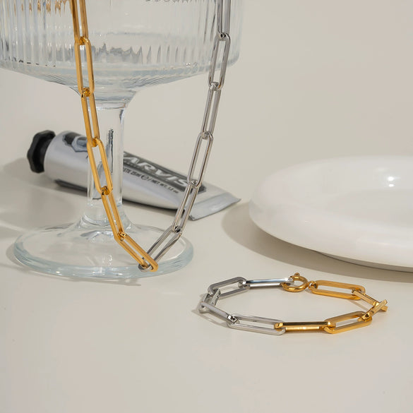 Wholesale Stainless Steel And Titanium Steel Contrast Color Necklace With Cross Chain And Punk Geometric Style Pvd Vacuum Real Gold Electroplated