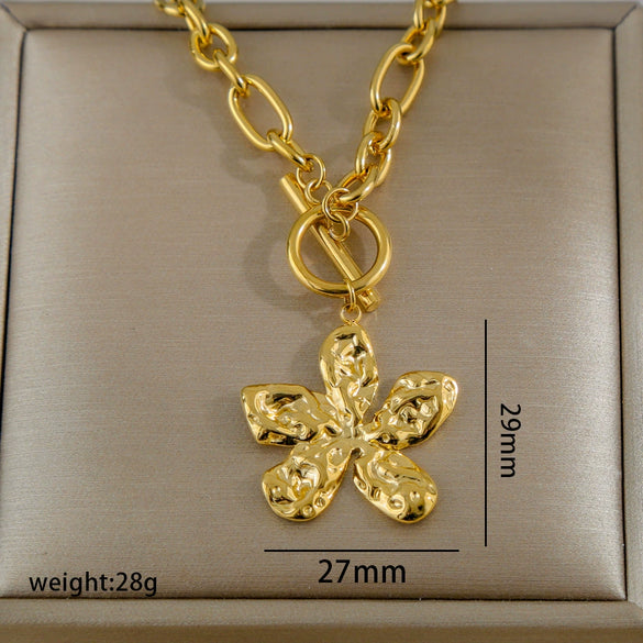 Wholesale Stainless Steel And Titanium Steel Geometric Heart Pendant Necklace With Rectangular Chain 18K Gold Plated Hiphop Allmatch Women's Accessories