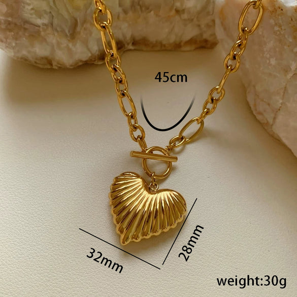 Wholesale Stainless Steel And Titanium Steel Geometric Heart Pendant Necklace With Rectangular Chain 18K Gold Plated Hiphop Allmatch Women's Accessories
