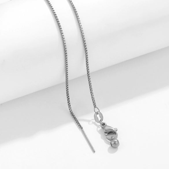 Wholesale Stainless Steel And Titanium Steel Ochain Clavicle Necklace With Geometric Beaded Pendant And Real Gold Plating For Women