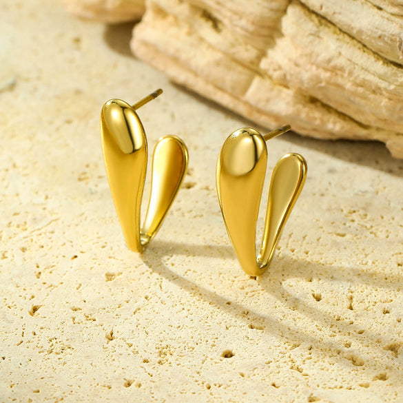 Wholesale Stainless Steel And Titanium Steel Vshaped Earrings Normcore Style Electroplated For Women