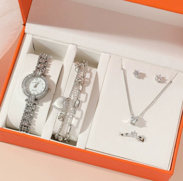 Wholesale Stainless Steel Band Diamond Ladies Quartz Watch With Round Dial And Leisure Style