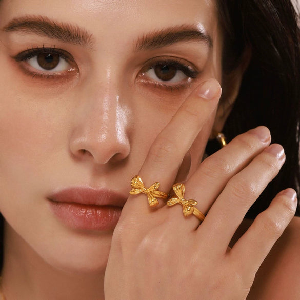 Wholesale Stainless Steel Bow Geometric Open Ring Pvd Electroplated 18K Gold For Women Light Luxury Style