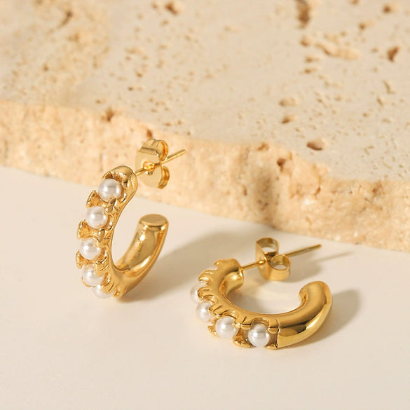 Wholesale Stainless Steel C Shaped Pearl Earrings With 18K Gold Plated Finish For Women Vacuum Real Gold Electroplated In Pvd Furnace