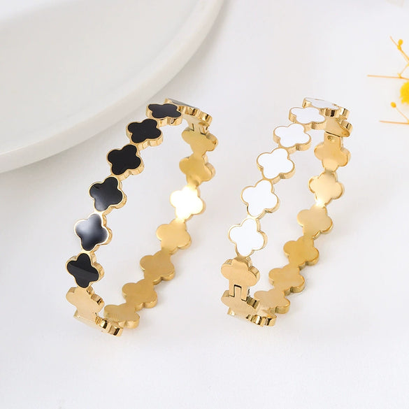 Wholesale Stainless Steel Clover Female Bracelet With Enamel And Electroplating Craft