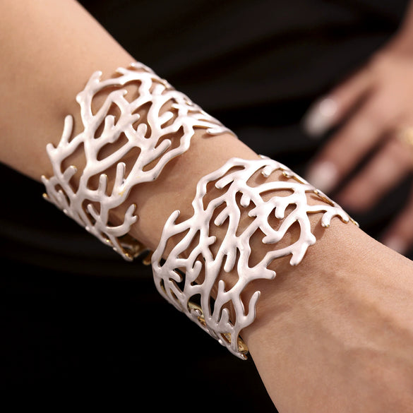 Wholesale Stainless Steel Coral Red Open Wide Bracelet Plated With 18K Real Gold Geometric Fashion Light Luxury Exaggerated Electroplated