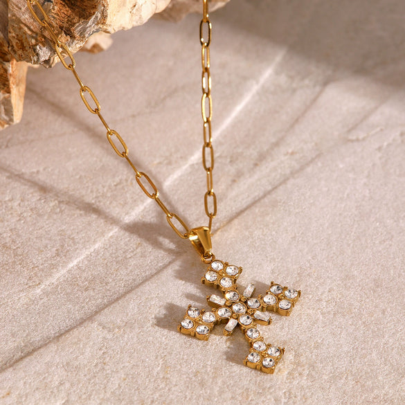 Wholesale Stainless Steel Cross Zircon Clavicle Chain For Women With Electroplating And Geometric Design