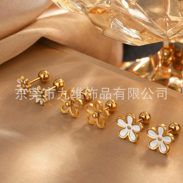 Wholesale Stainless Steel Daisy Flower Earrings Electroplated Minimalist Style For Women