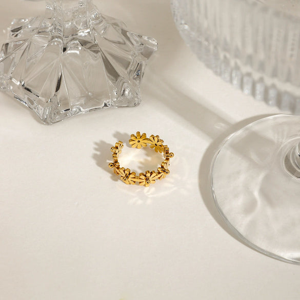 Wholesale Stainless Steel Daisy Flower Ring With Electroplating Fashion Jewelry