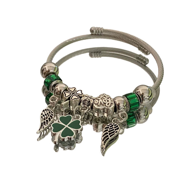 Wholesale Stainless Steel Electroplated Angel Wings Fourleaf Clover Pendant Beaded Bracelet With High Sense Design
