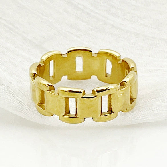 Wholesale Stainless Steel Electroplated Geometric Hollow Simple Design Unisex Ring