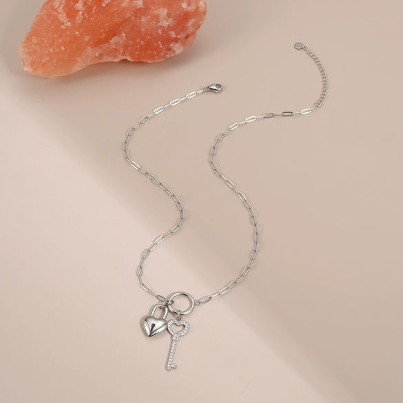 Wholesale Stainless Steel Electroplated Geometric Love Lock Key Necklace For Women