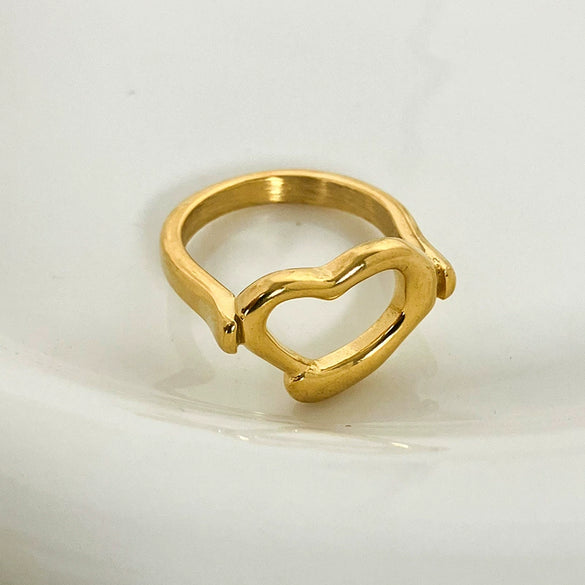 Wholesale Stainless Steel Electroplated Heart Hollow Ring For Women