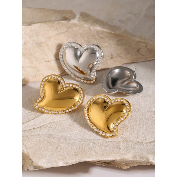 Wholesale Stainless Steel Electroplated Loveshaped White Rhinestone Inlaid Women's Earrings
