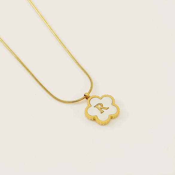 Wholesale 316L Stainless Steel Five Leaf Clover Letter Pendant Necklace With Electroplating Fashion Jewelry For Women