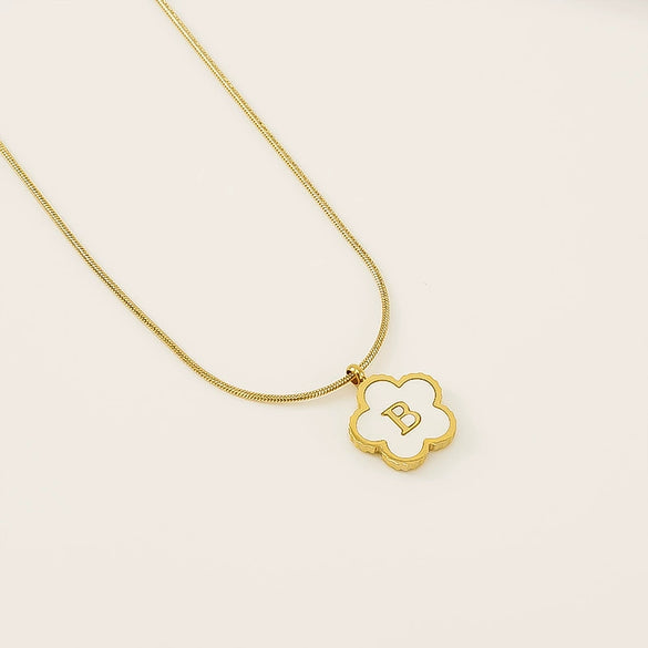 Wholesale 316L Stainless Steel Five Leaf Clover Letter Pendant Necklace With Electroplating Fashion Jewelry For Women