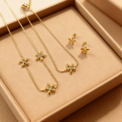 Wholesale Stainless Steel Floral Electroplated Jewelry Set For Women Necklace Bracelet Earrings