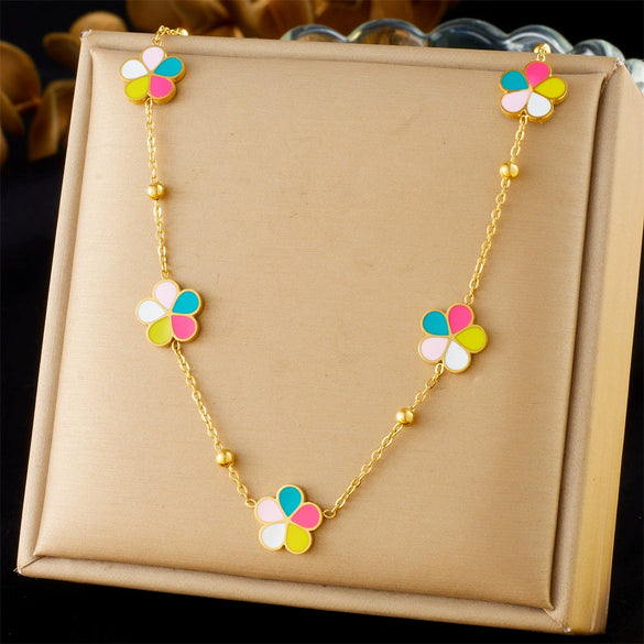 Wholesale Stainless Steel Flower Jewelry Necklace Fashion Summer Accessory With Electroplating And Five Petal Flower Design For Women