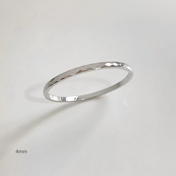 Wholesale Stainless Steel Flower Open Plain Rhombus Bracelet With Goldplated Electroplating Simple And Fashionable