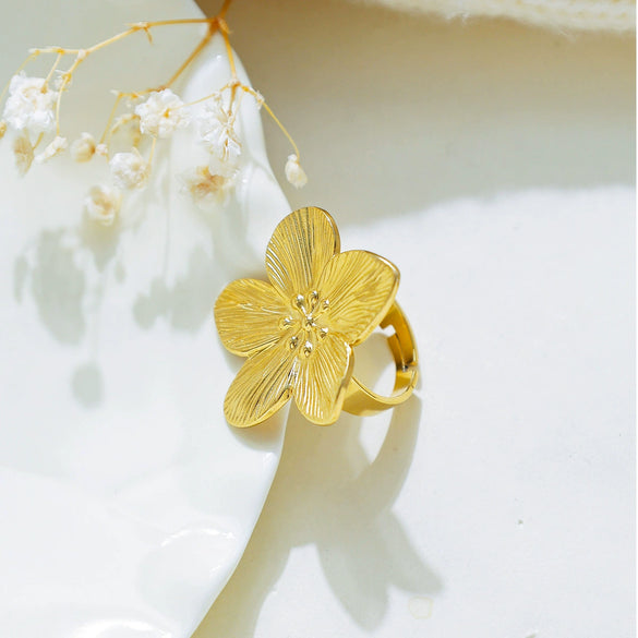 Wholesale Stainless Steel Flower Open Ring With Geometric Design And Electroplated Finish Retro Light Luxury Style