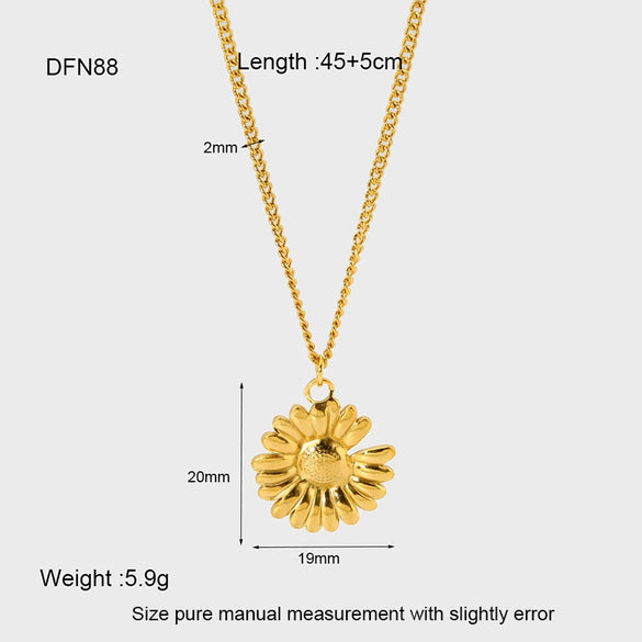 Wholesale Stainless Steel Flower Pattern Electroplated Pendant Necklace Unisex Jewelry