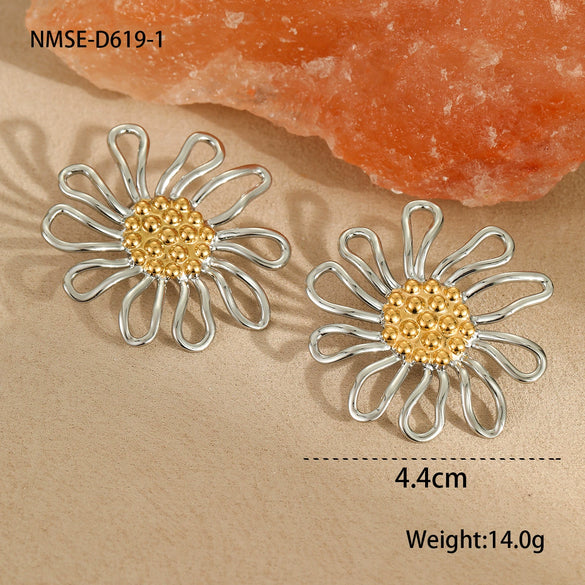 Wholesale Stainless Steel Flower Pattern Electroplated Women's Earrings