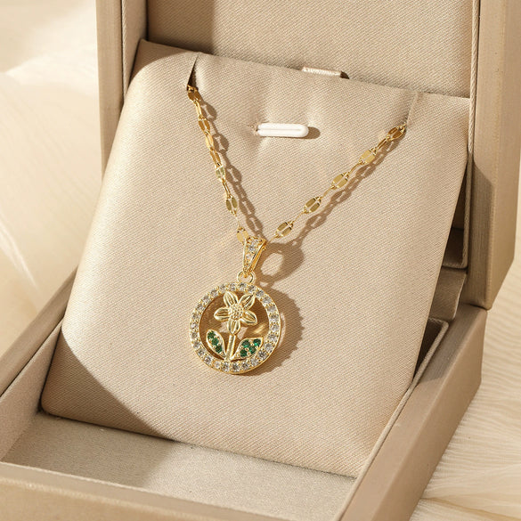 Wholesale Stainless Steel Flower Pendant Clavicle Chain With Mixed Gemstone Setting And Electroplating