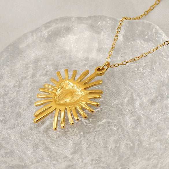 Wholesale Stainless Steel Flower Pendant Necklace With Electroplating For Women