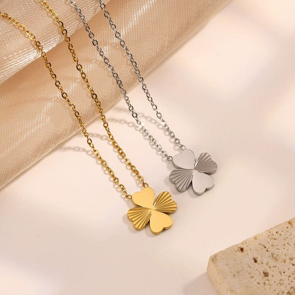 Wholesale Stainless Steel Fourleaf Clover Pendant Necklace Electroplated Fashion Women's Jewelry
