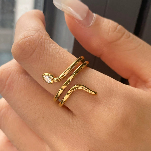 Wholesale Stainless Steel Geometric Animal Style Snake Split Ring Jewelry With Diamond Encrustment And Gold Plating