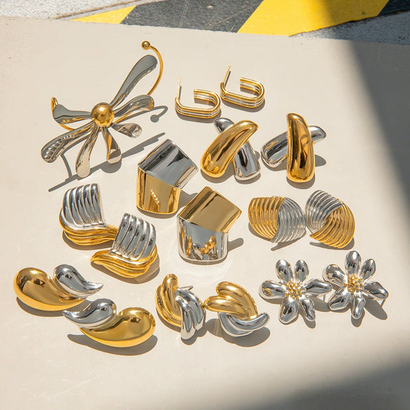 Wholesale Stainless Steel Geometric Contrast Color Earrings With Electroplating For Women