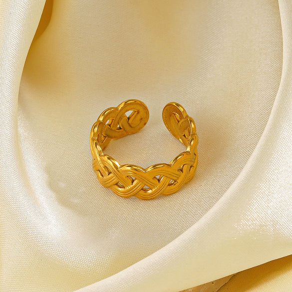 Wholesale Stainless Steel Geometric Cross Ring For Women With Real Gold Electroplating