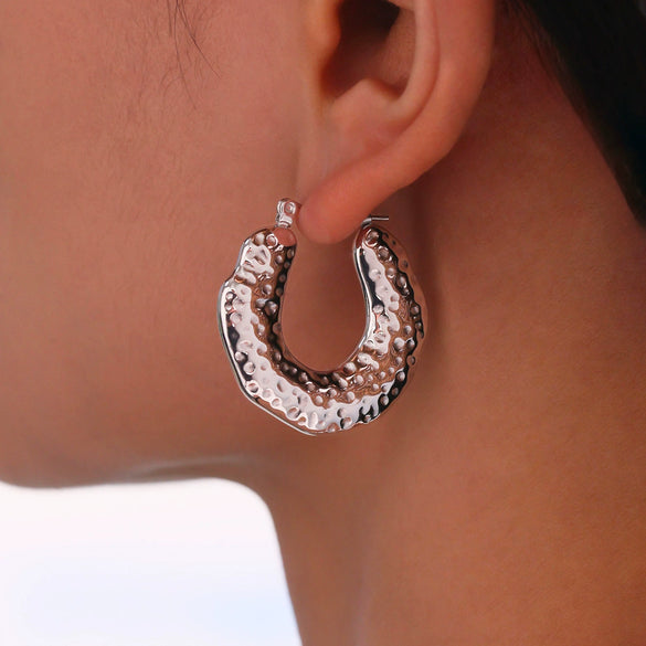 Wholesale Stainless Steel Geometric Dot Hammer Pattern Electroplated Ushaped Cut Out Asymmetrical Earrings For Women