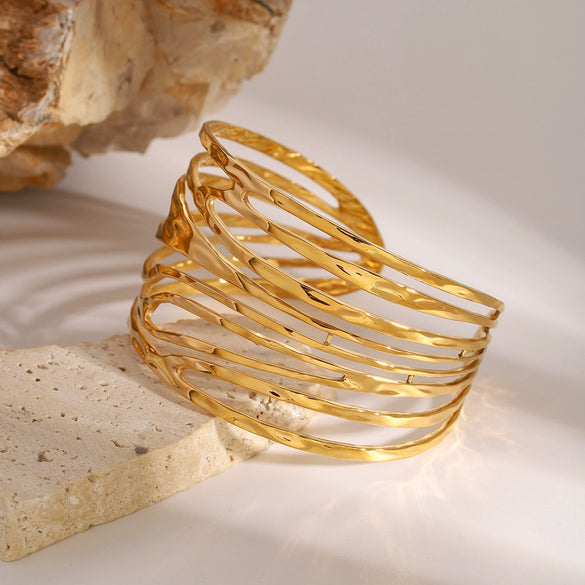 Wholesale Stainless Steel Geometric Electroplated Exaggerated Hollow Bracelet Jewelry
