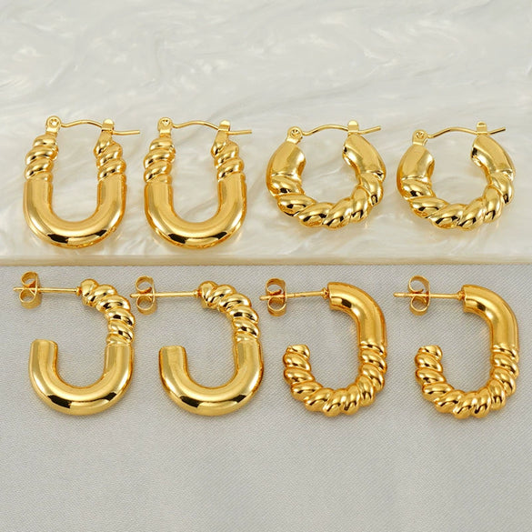 Wholesale Stainless Steel Geometric Fashion Retro Earrings For Women With Electroplating Design