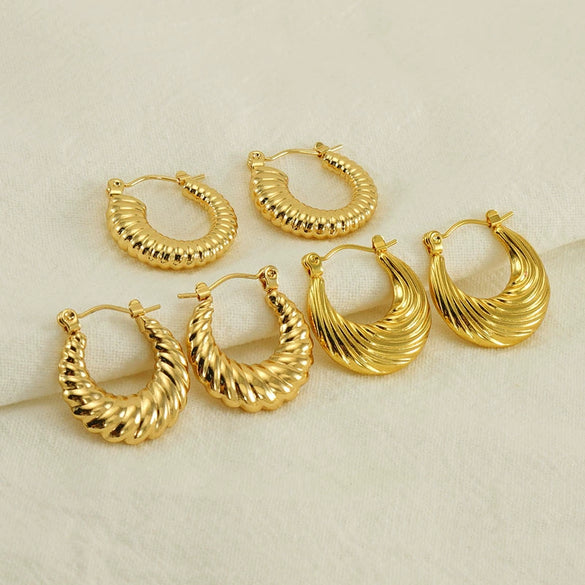 Wholesale Stainless Steel Geometric Hollow Electroplated Glossy Circle Earrings For Women