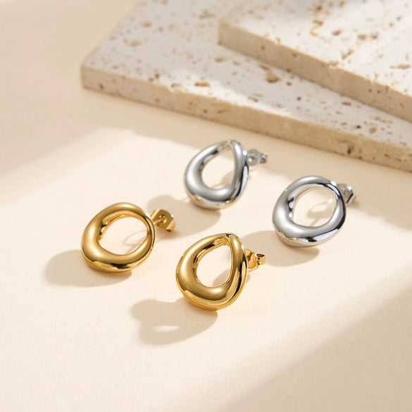 Wholesale Stainless Steel Geometric Hollow Oval Ear Cuffs And Round Oshaped Irregular Earrings For Women With Electroplating Design