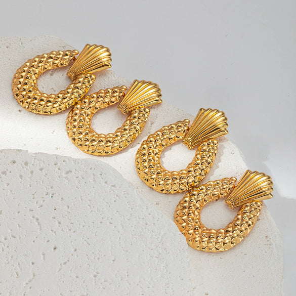 Wholesale Stainless Steel Geometric Oval Hollow Diamond Embossed Earrings With Electroplating For Women