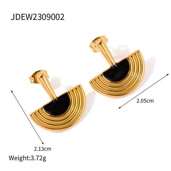 Wholesale Stainless Steel Geometric Pattern Classical Retro Earrings And Necklace Set With Electroplating Treatment