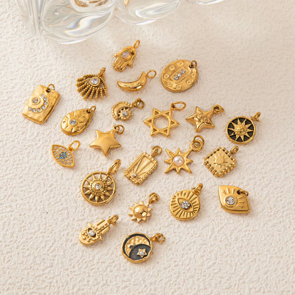 Wholesale Stainless Steel Geometric Pattern Pendant Necklace With Vacuum Electroplated In Furnace 18K Gold Color Protection