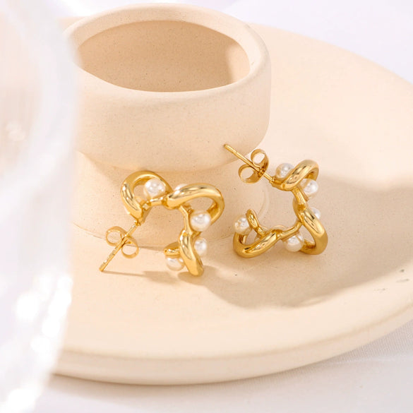 Wholesale Stainless Steel Geometric Pearl C Shaped Hollow Shiny Earrings For Ladies With 18K Vacuum Plating In Furnace