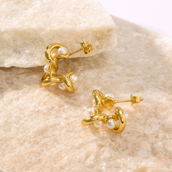 Wholesale Stainless Steel Geometric Pearl C Shaped Hollow Shiny Earrings For Ladies With 18K Vacuum Plating In Furnace