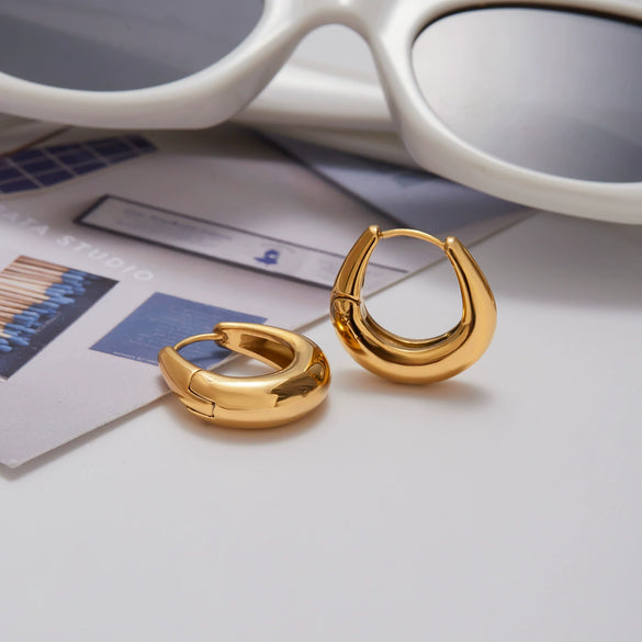 Wholesale Stainless Steel Geometric Plain Hoop Earrings With Electroplating Light Luxury Niche Design