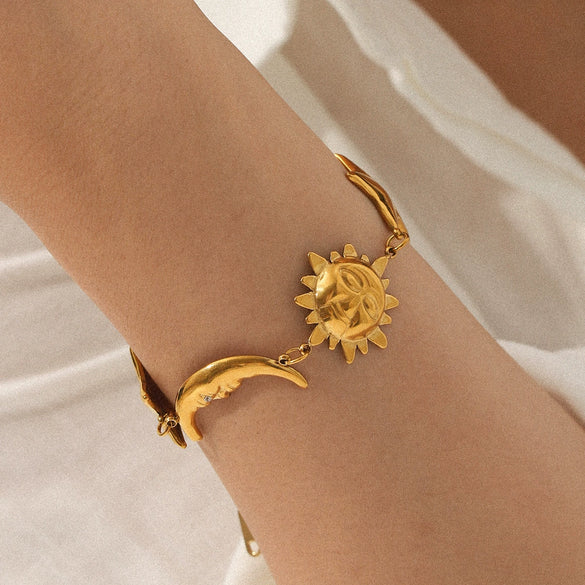 Wholesale Stainless Steel Geometric Star Bracelet With Electroplating For Women