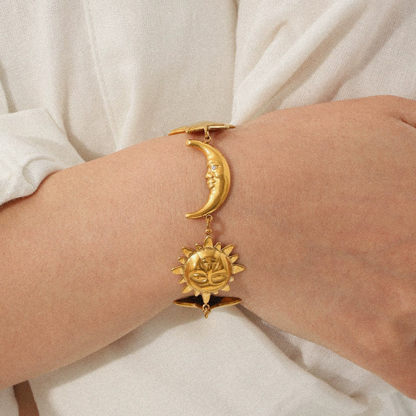 Wholesale Stainless Steel Geometric Star Bracelet With Electroplating For Women